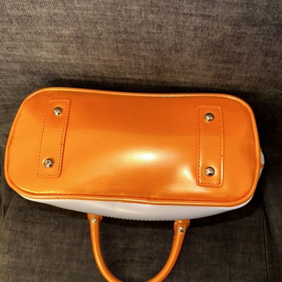 Loungefly Dome Purse Star Wars BB8 Pre-owned. Dome style no longer being made. - Picture 9 of 13